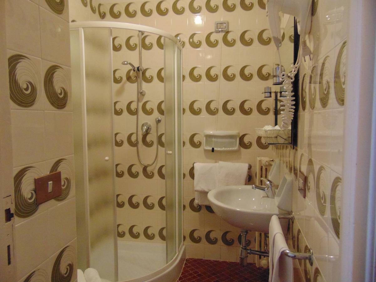 Albergo Rossana Chianciano Terme Bagian luar foto