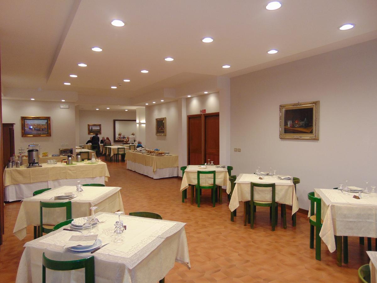 Albergo Rossana Chianciano Terme Bagian luar foto