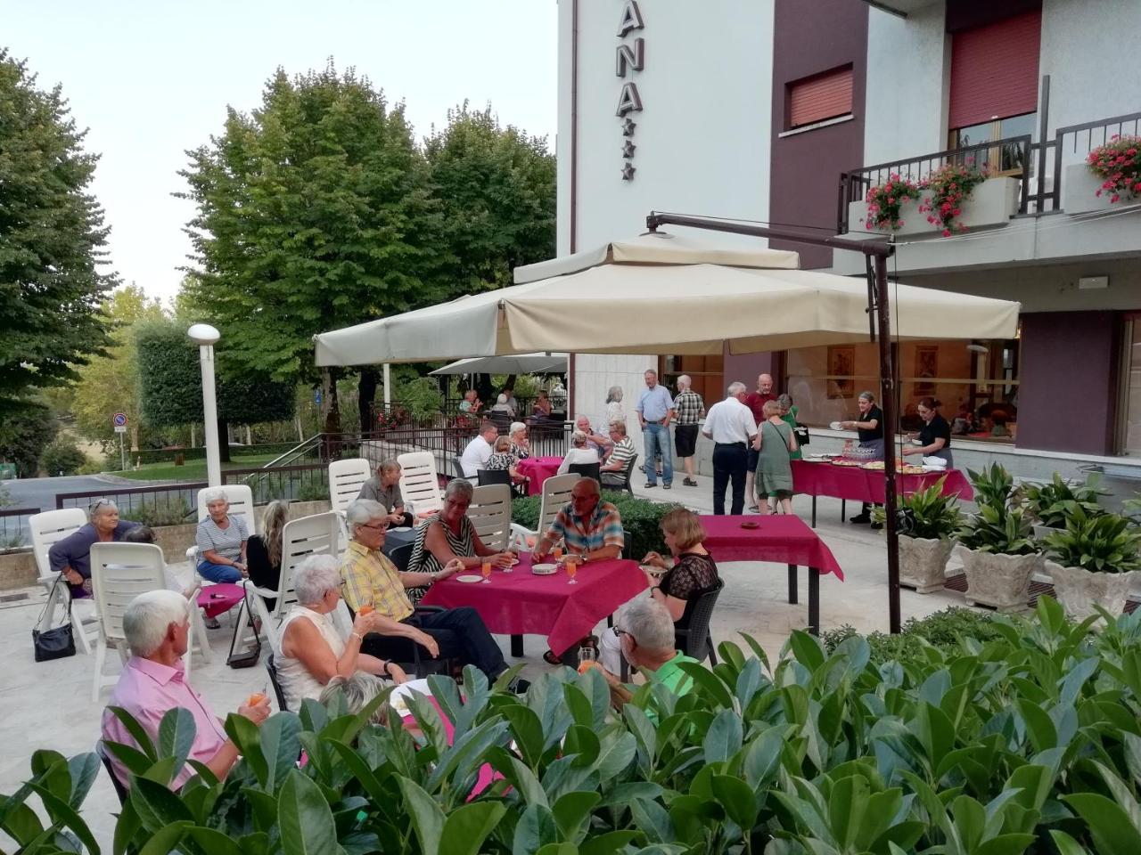 Albergo Rossana Chianciano Terme Bagian luar foto
